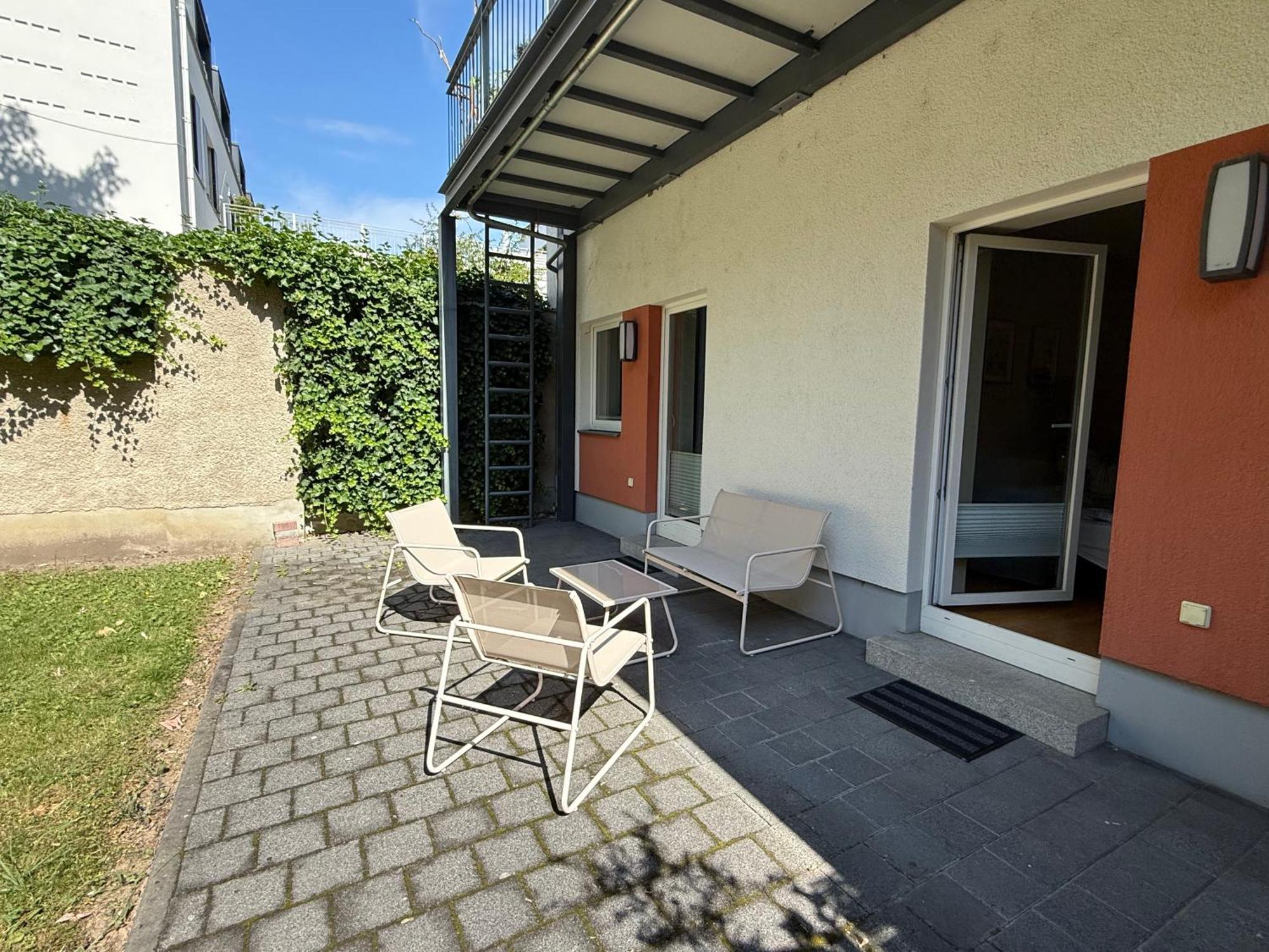 Appartement Neu !! Im Herzen Der Neustadt Aber Ruhig - Mit Terrasse *